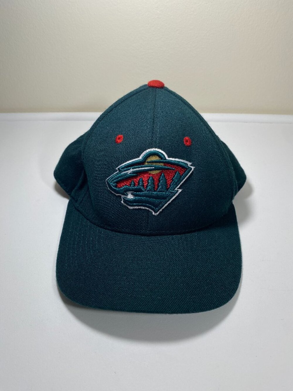 Minnesota Wild NHL Zephyr Fitted Hat Size 6 7/8